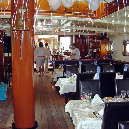 Отель Boat Barkentijn Marjorie Антверпен Экстерьер фото